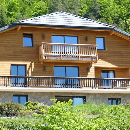 Le Des Voiles Bed & Breakfast